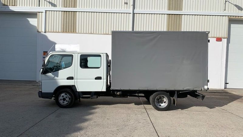 Mitsubishi Fuso canter • 2009 • 90,000 km 5