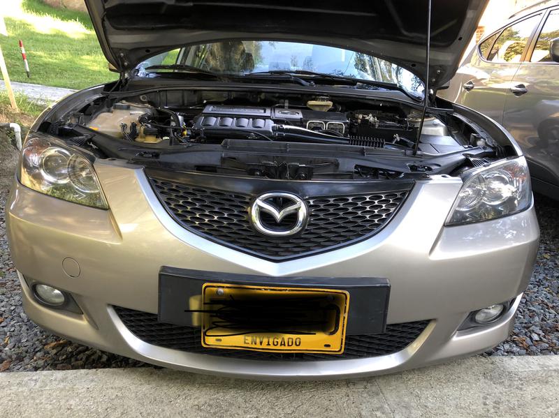 Mazda 3 • 2005 • 202,400 km 11