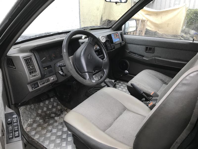 Nissan Terrano • 1990 • 255,000 km 6