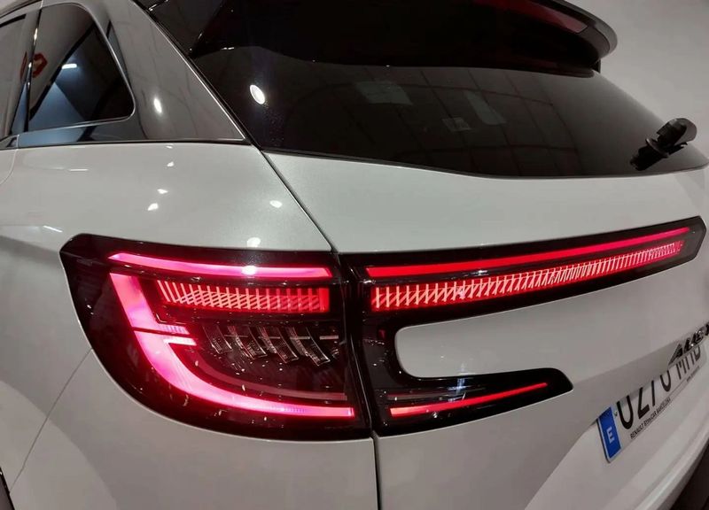 Renault Express • 2023 • 41,000 km 6