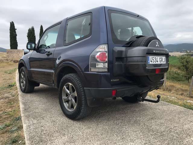 Mitsubishi Montero • 2010 • 229,000 km 7