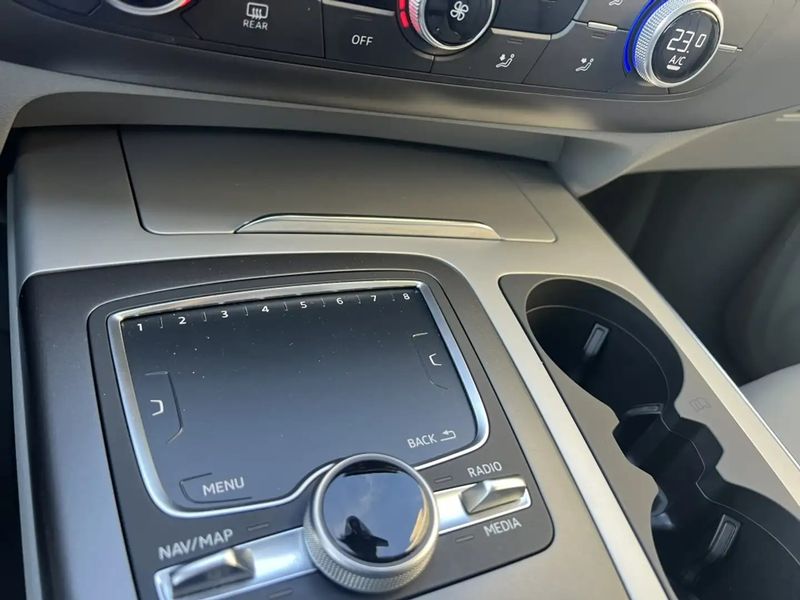 Audi Q7 • 2017 • 95,000 km 15