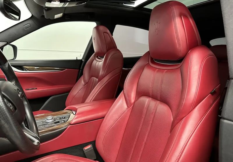 Maserati Levante • 2017 • 128,000 km 11