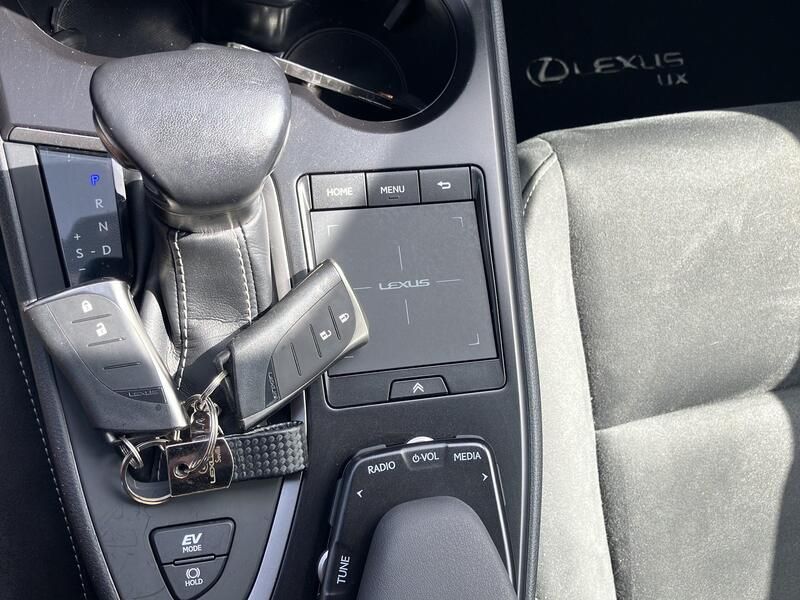 Lexus UX • 2022 • 29,232 km 13