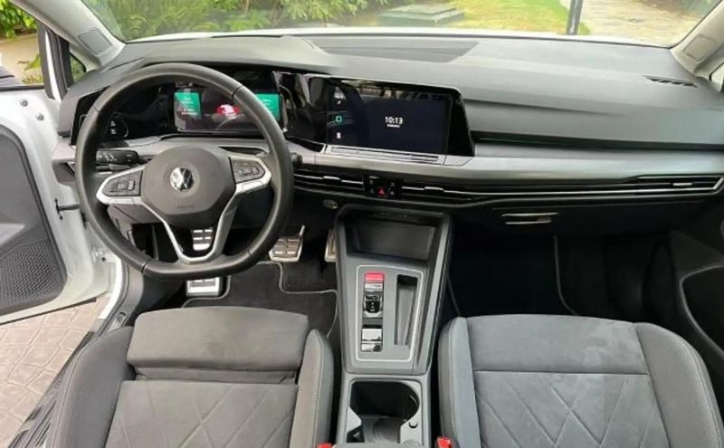 Volkswagen Golf • 2020 • 25,000 km 7