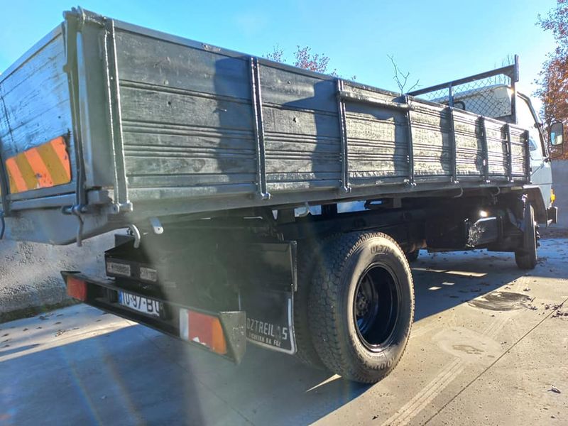 Mitsubishi Fuso canter • 1999 • 125,000 km 2