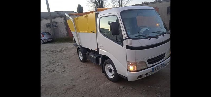 Toyota Dyna • 1999 • 120,000 km 5