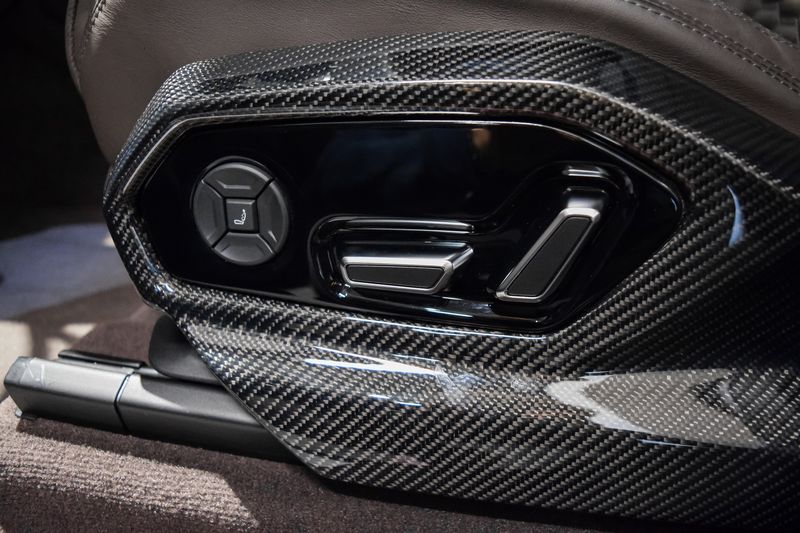 Lamborghini Urus • 2023 • 700 km 10