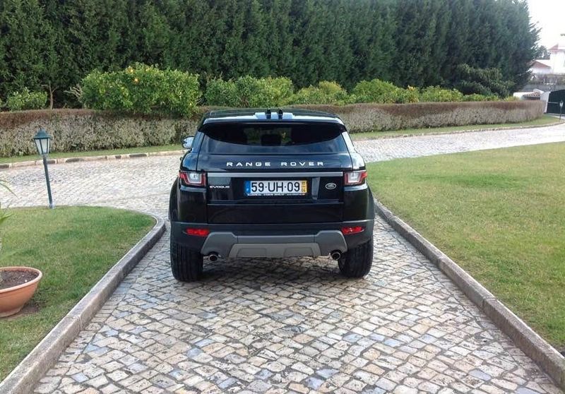Land Rover Range Rover • 2017 • 30,000 km 2