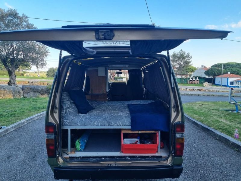 Toyota Hiace • 1989 • 216,000 km 14