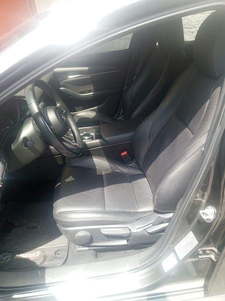 Mazda 3 • 2021 • 44,200 km 15