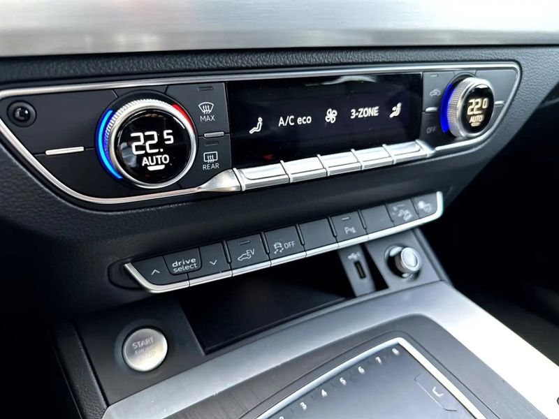 Audi Q5 • 2020 • 54,000 km 6