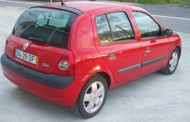 Renault Clio • 2001 • 200,000 km 5