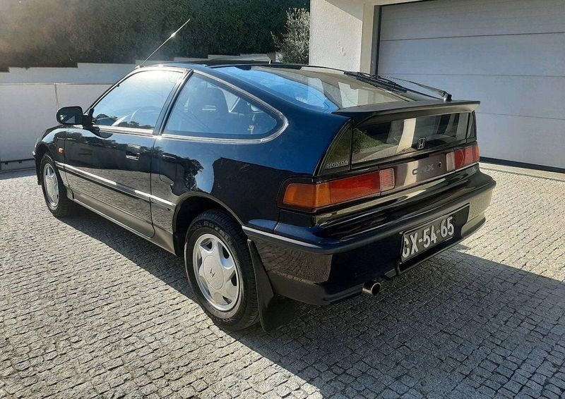 Honda CR-X • 1990 • 89,999 km 2