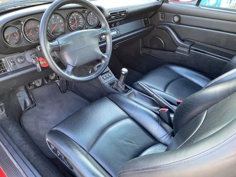 Porsche 924 • 1995 • 138,000 km 1