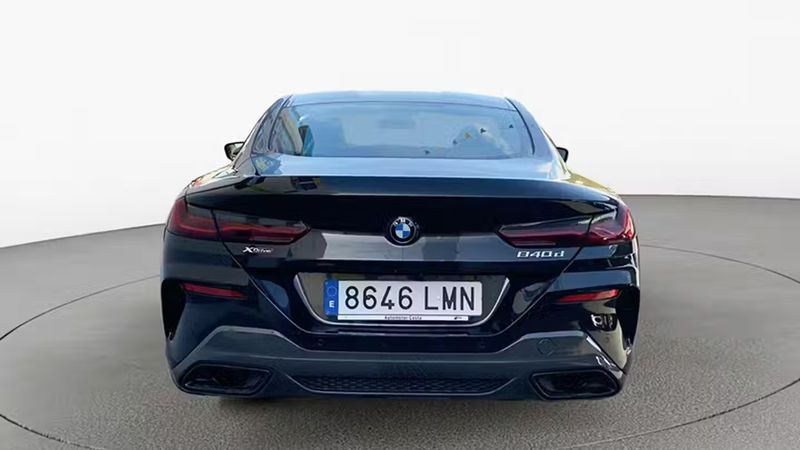 BMW 8 Series • 2021 • 19,676 km 12