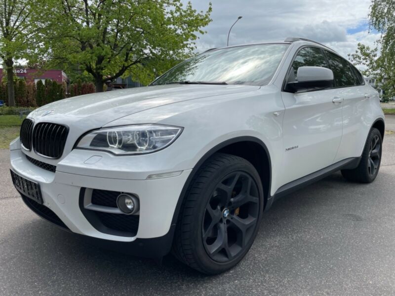 BMW X6 • 2013 • 121,700 km 1