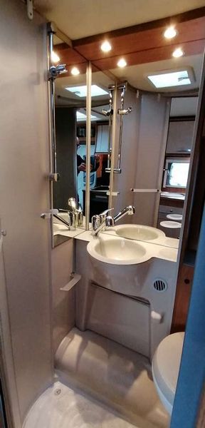 Ford Transit • 2010 • 142,000 km 8