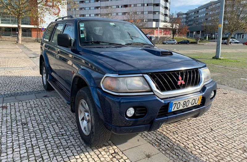Mitsubishi Pajero Sport • 2000 • 221,000 km 1