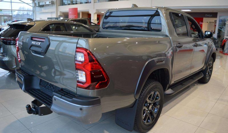 Toyota Hilux • 2023 • 7,814 km 2