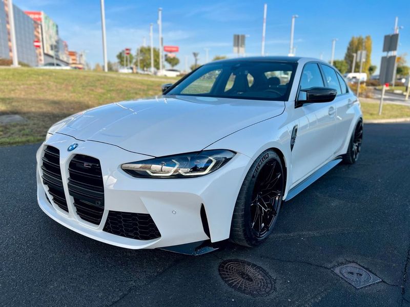 BMW M3 • 2021 • 25,500 km 1