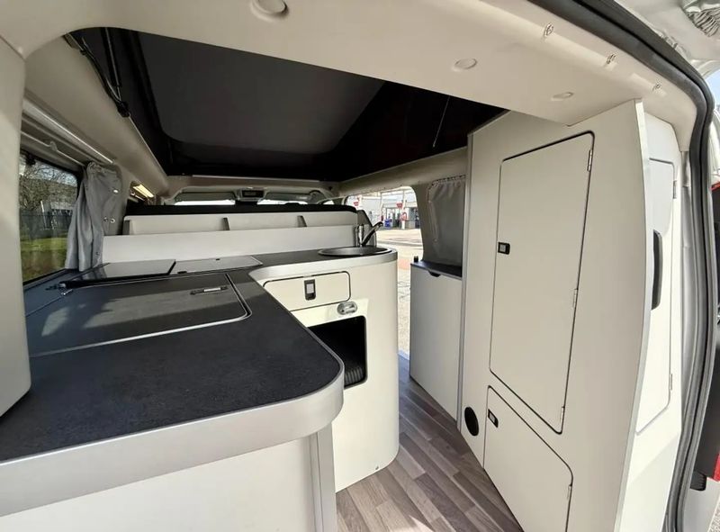 Ford Transit • 2020 • 94,000 km 10