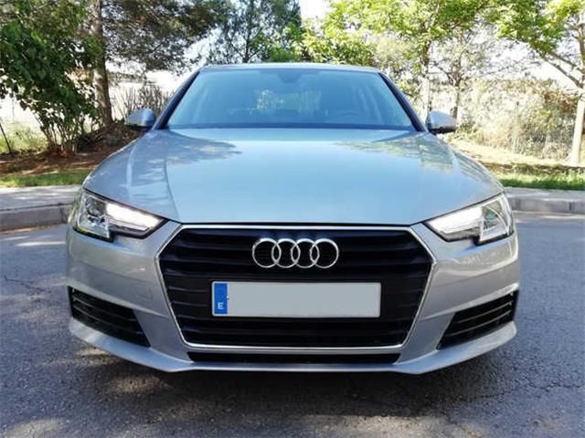 Audi A4 • 2017 • 148,000 km 2