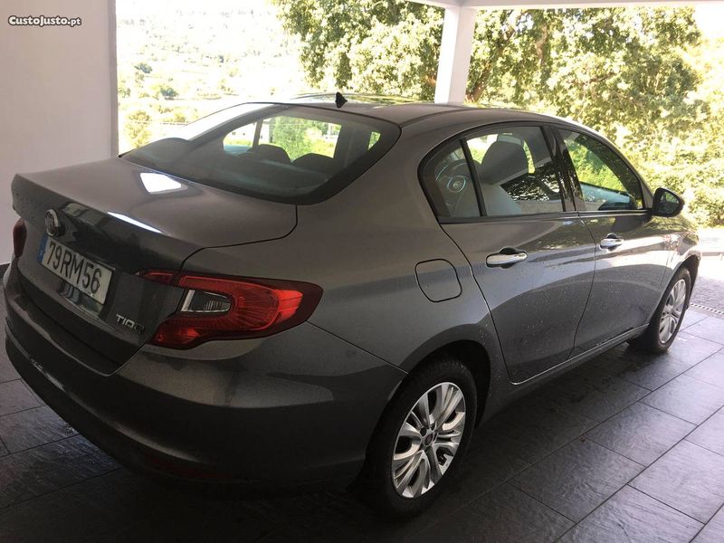Fiat Tipo • 2016 • 13,000 km 2