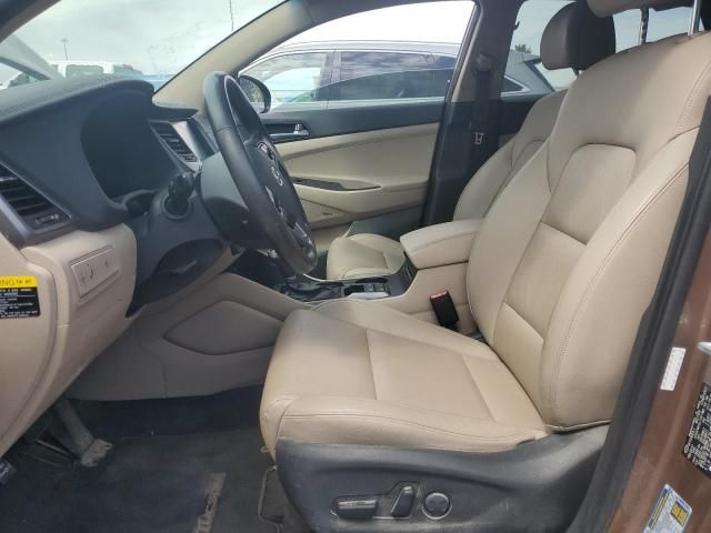 Hyundai Tucson • 2017 • 10,000 mi 7