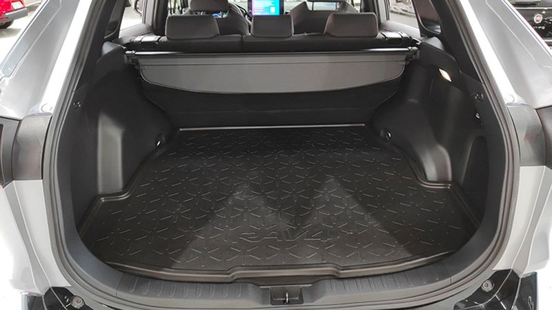 Toyota RAV4 • 2023 • 42,000 km 14