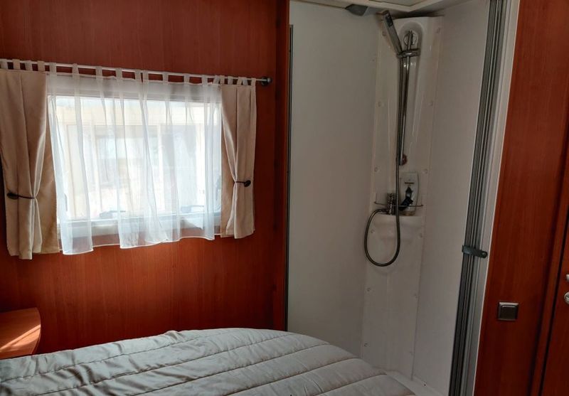 Fiat Ducato • 2009 • 75,000 km 2