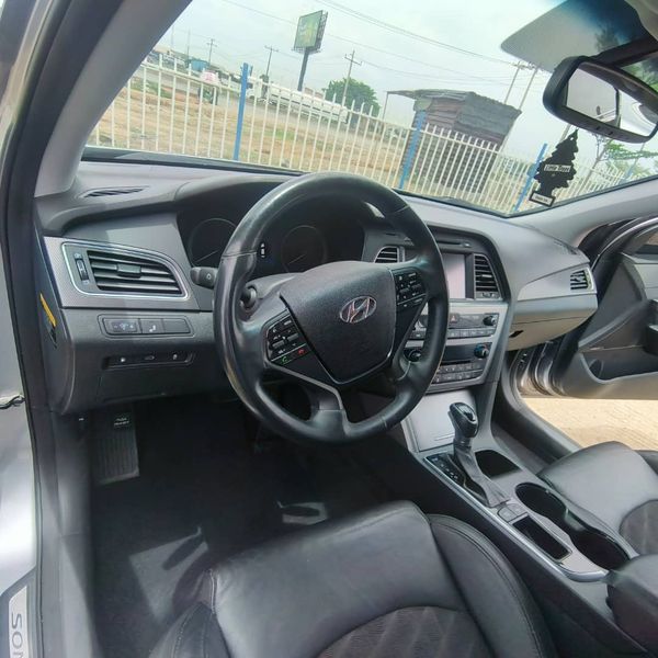 Hyundai Sonata • 2023 • 3,000 km 3