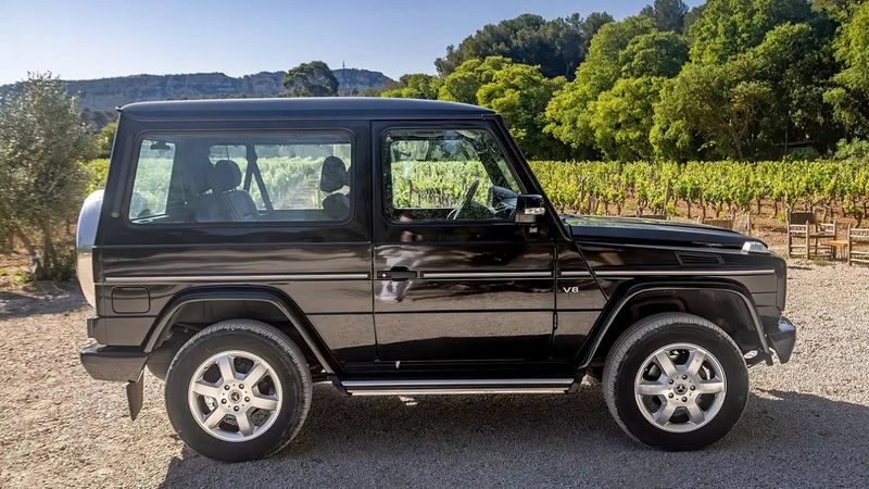 Mercedes-Benz G-Class • 2004 • 126,000 km 13