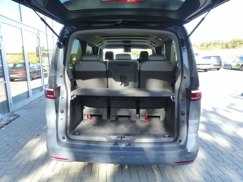 Volkswagen Multivan • 2022 • 33,980 km 3
