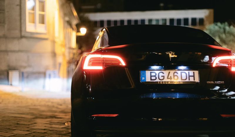 Tesla Model 3 • 2022 • 29,900 km 2