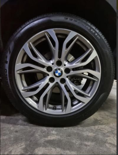 BMW X1 • 2019 • 70,000 km 5