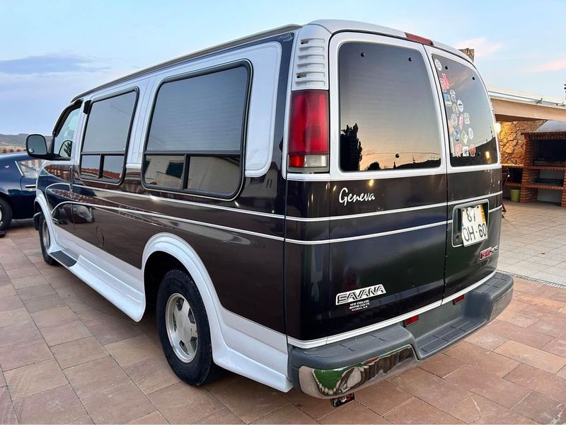 Chevrolet Astro Cargo • 1998 • 223,000 km 4