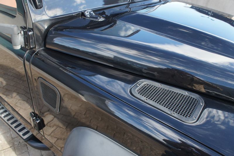 Land Rover Defender • 2012 • 80,000 km 5