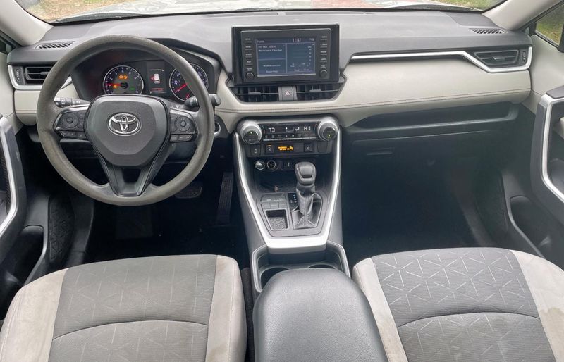 Toyota RAV4 • 2019 • 297,806 km 2