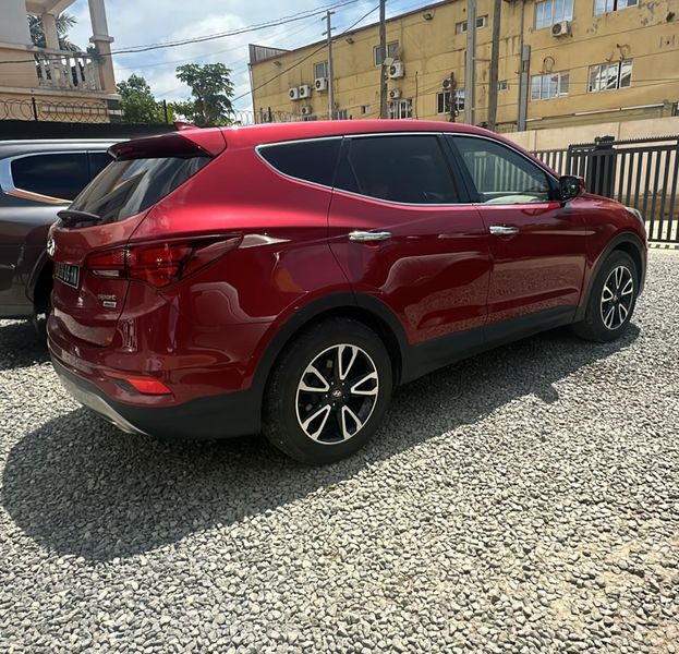 Hyundai Santa Fe • 2021 • 40,000 km 3