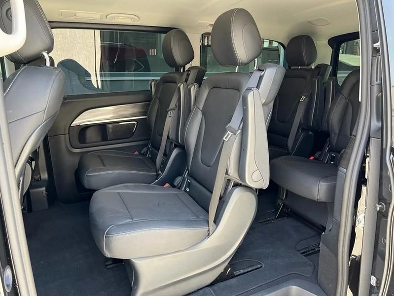 Mercedes-Benz 200 D • 2022 • 118,000 km 2