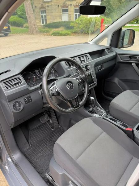 Volkswagen Caddy • 2019 • 120,200 km 10