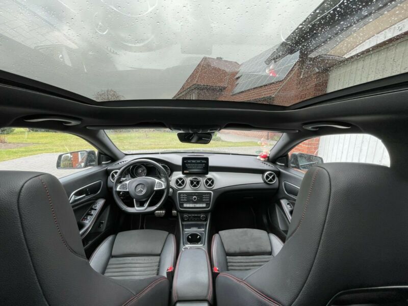 Mercedes-Benz CLA • 2017 • 95,000 km 11