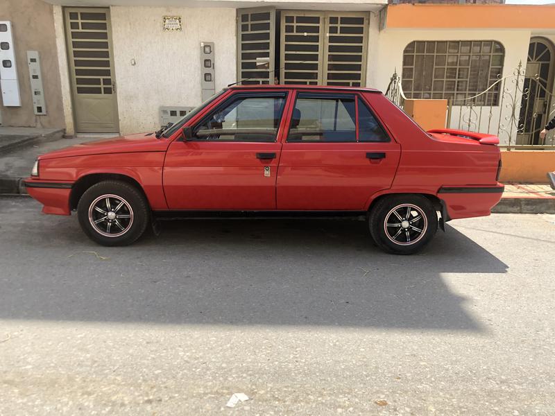 Renault 10 • 1996 • 293,802 km 3