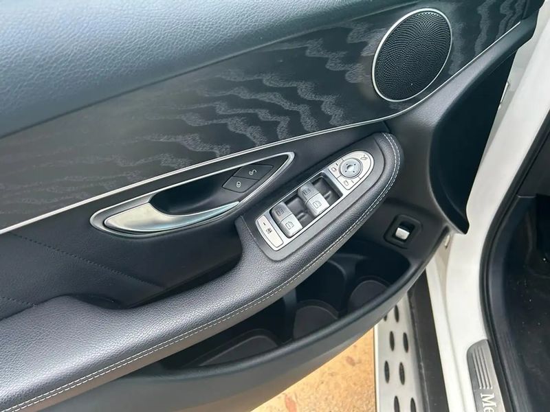 Mercedes-Benz GLC • 2018 • 170,000 km 4