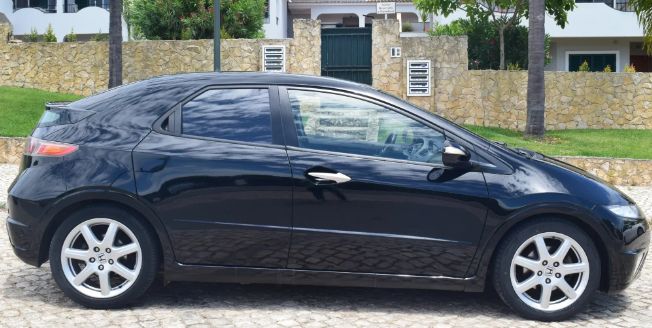 Honda Civic • 2008 • 150,000 km 1