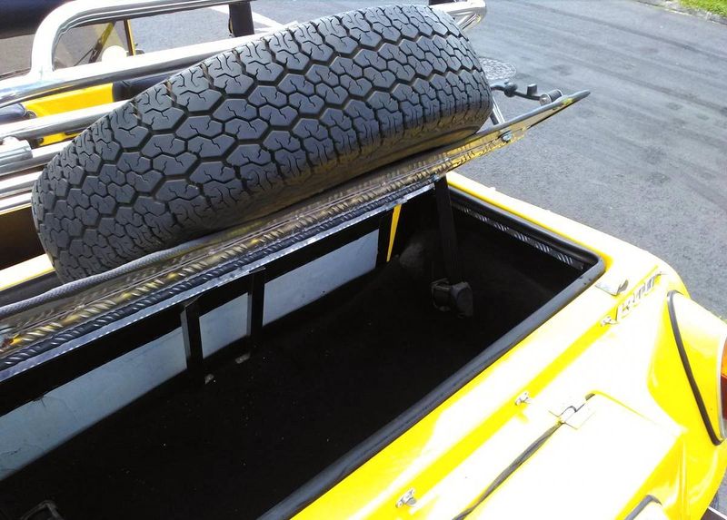 Volkswagen New Beetle Cabrio • 1980 • 50,000 km 5