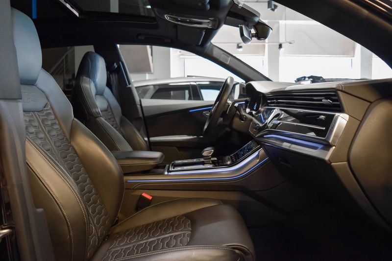 Audi RS Q8 • 2021 • 52,300 km 6