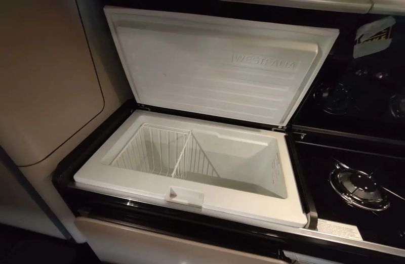 Mercedes-Benz 200 D • 2019 • 111,676 km 8