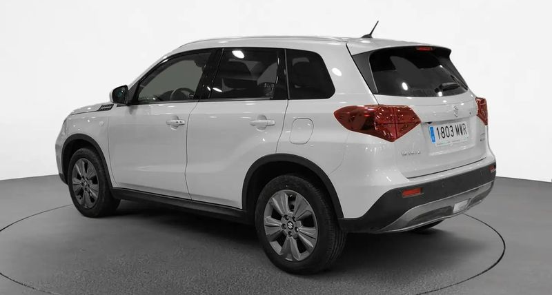 Suzuki Vitara • 2024 • 12,639 km 3
